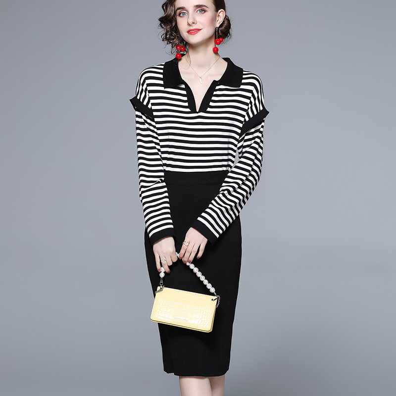 Slim fat fashion skirt autumn stripe sweater 2pcs set