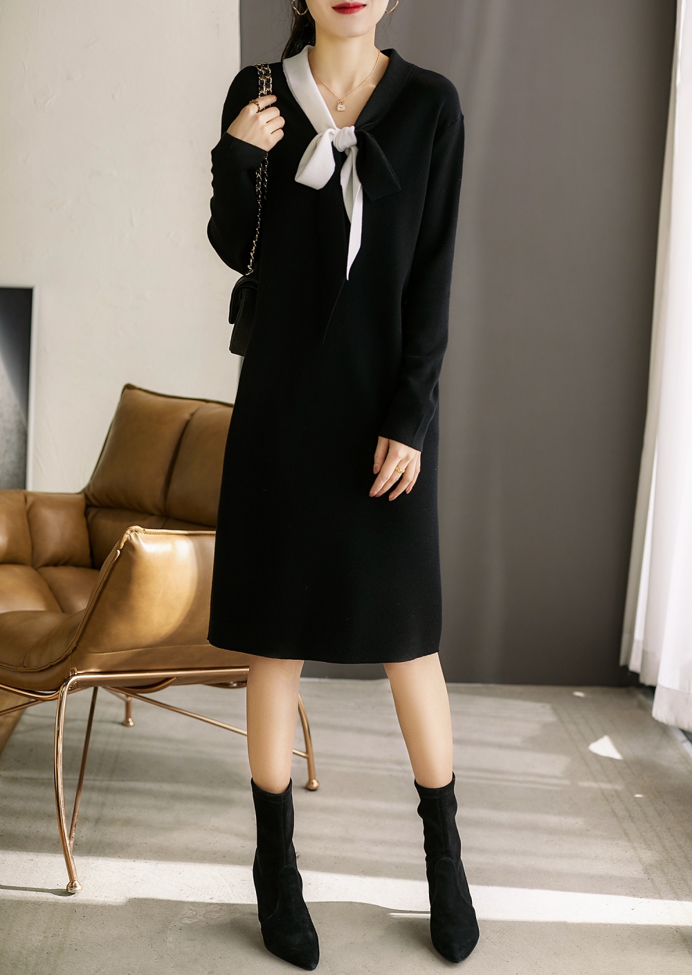 Wool elegant knitted black-white dress