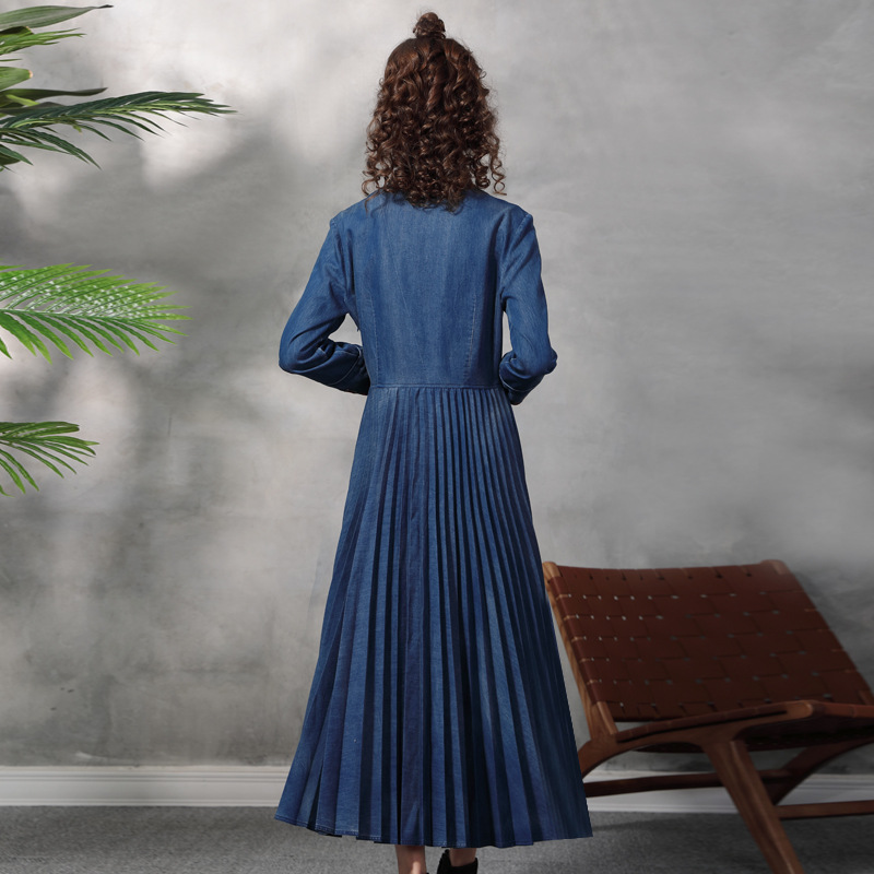 Pleated autumn dress show high embroidery long dress