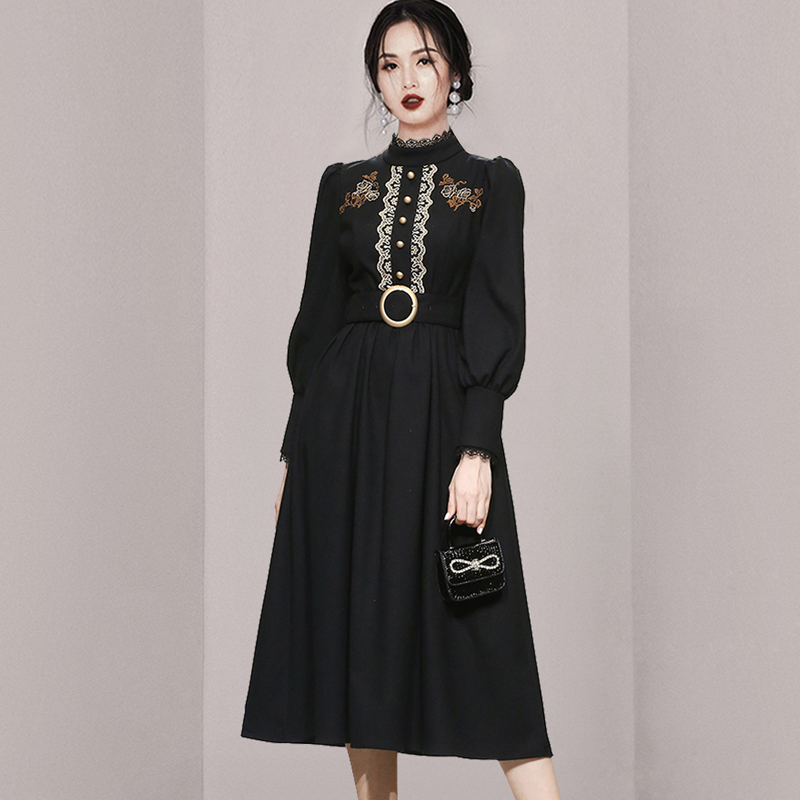 Embroidery pinched waist lace cstand collar dress
