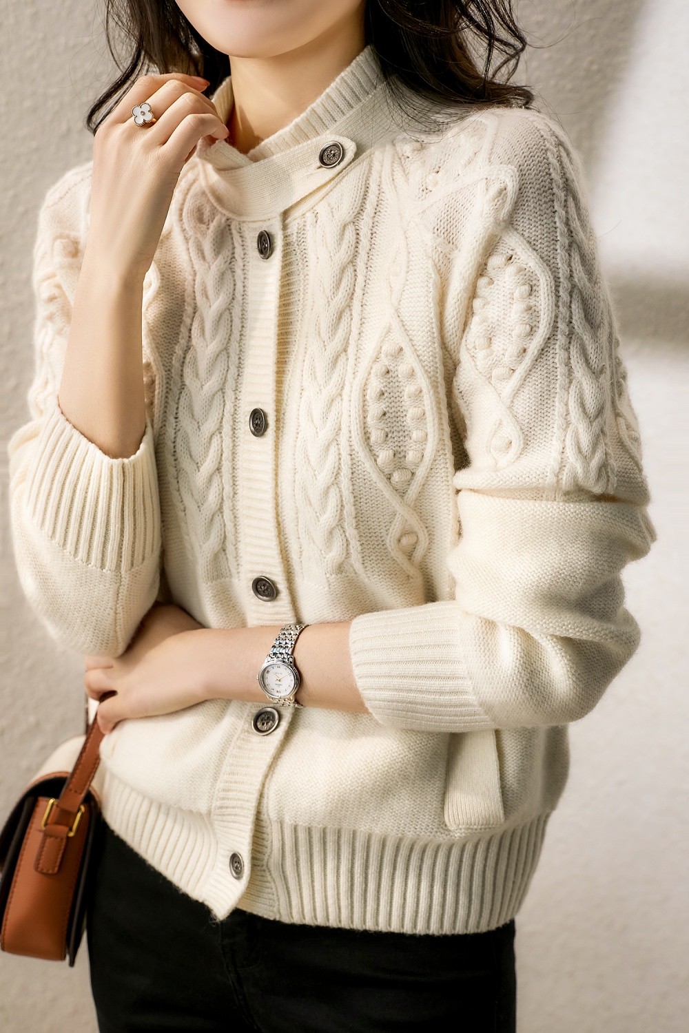 Modeling collar cashmere knitted cardigan
