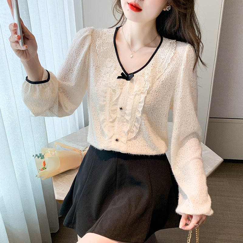 Lace tops round neck bottoming shirt for women