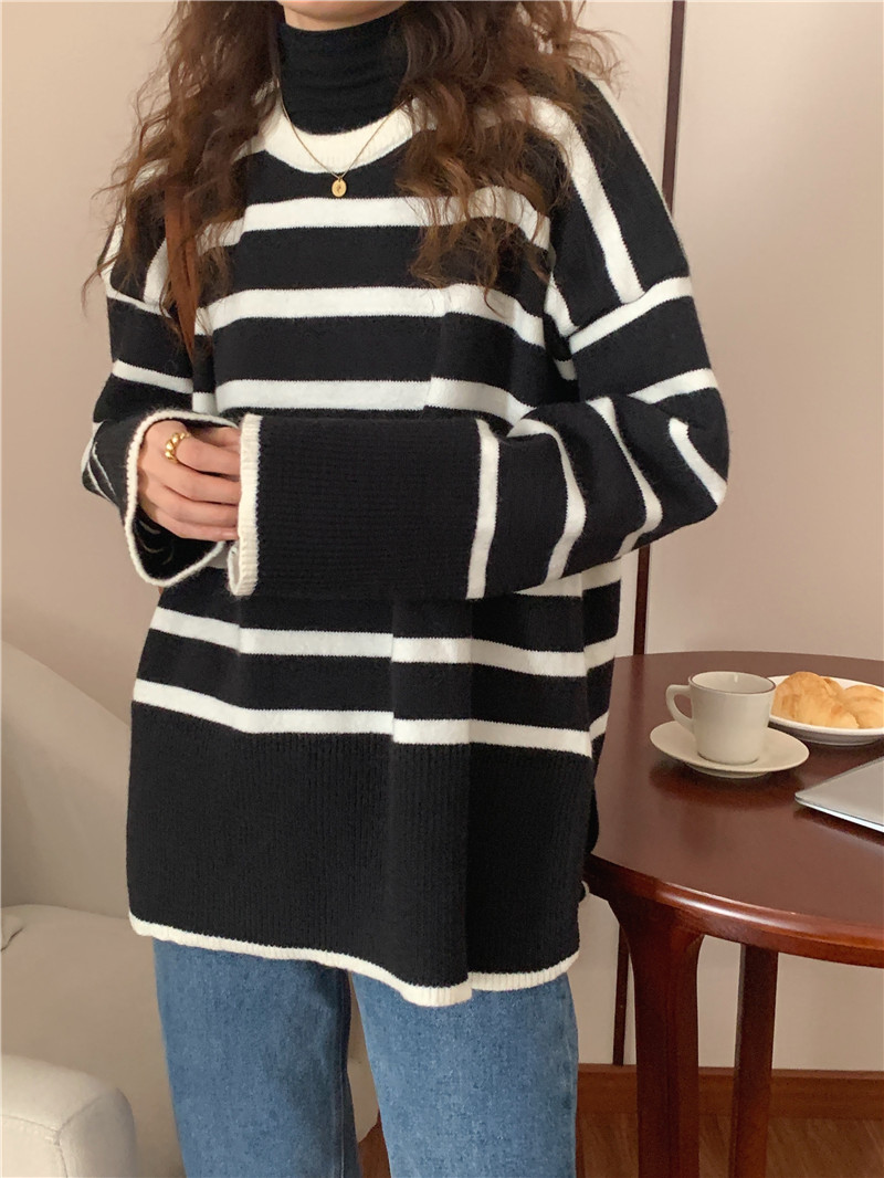 Korean style loose stripe round neck sweater