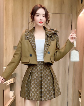 Double-breasted winter short skirt Western style coat a set