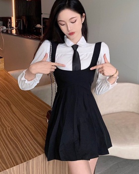 College style pleated strap dress doll shirt a set