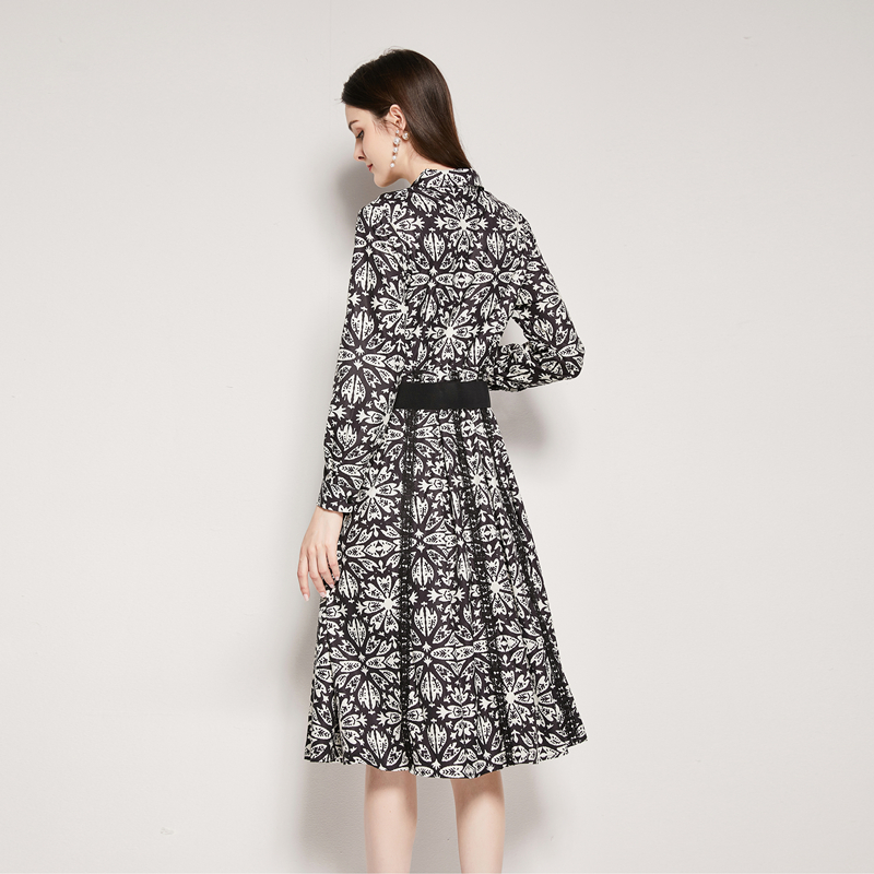 Splice lapel printing long sleeve European style lace dress