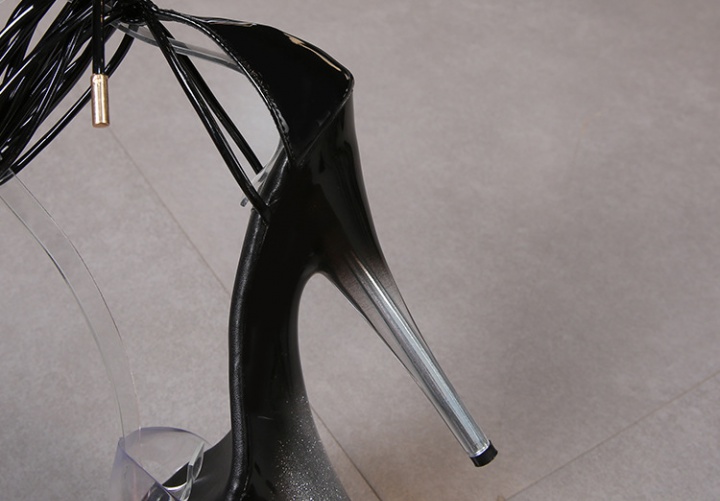 Model steel sandals very high stilettos for women