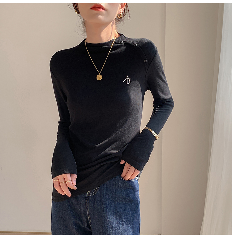 Embroidery T-shirt sueding bottoming shirt for women