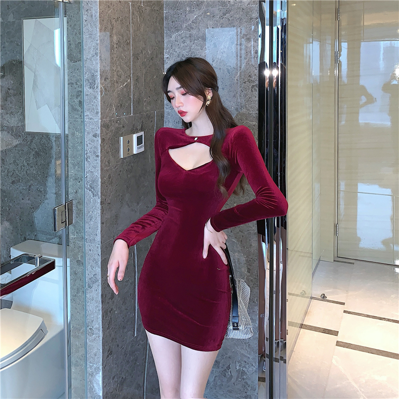 Chest hollow package hip bottoming slim dress