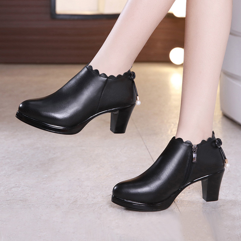 Thick short boots large yard platform for women