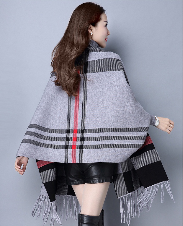 European style tassels loose shawl bat long sleeve knitted cloak