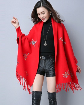 Loose autumn and winter sweater embroidery thick coat for women