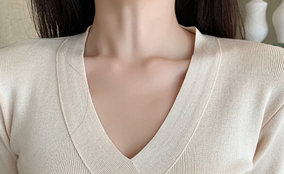 Elegant France style slim V-neck knitted dress