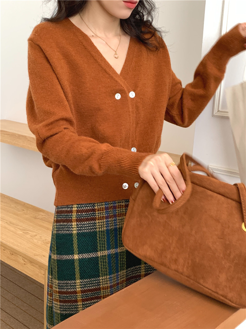 Pure V-neck long sleeve Korean style sweater