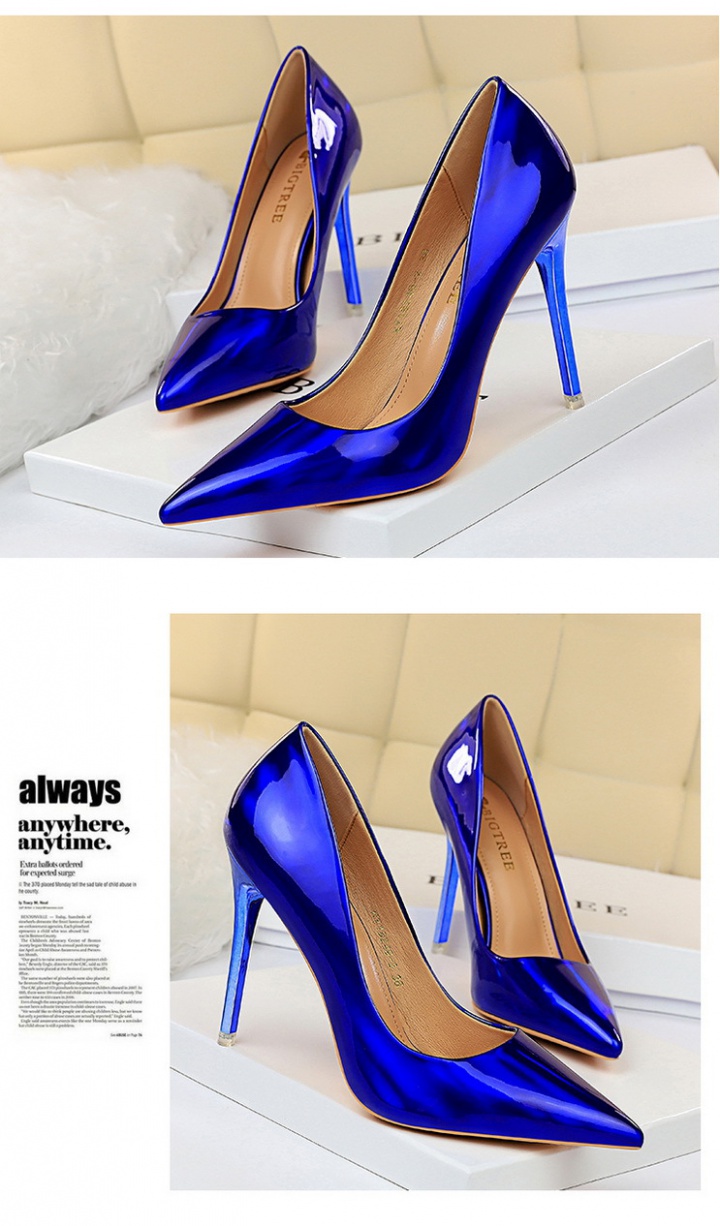Low high-heeled glossy metal slim pointed shoes