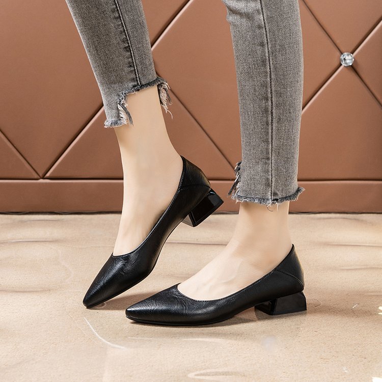 Korean style pointed shoes low fashion flattie for women
