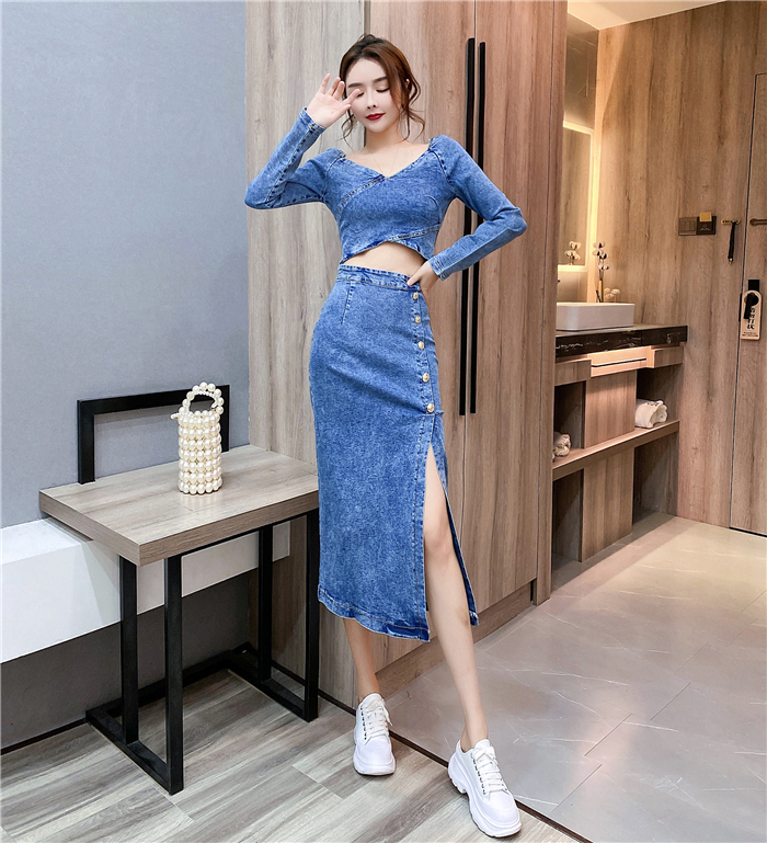 Single-breasted V-neck tops Western style long skirt a set