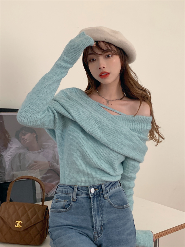 Slim long sleeve horizontal collar sweater