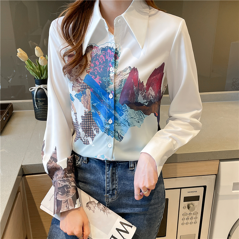 Long sleeve fashion small shirt Casual spring shirt for women