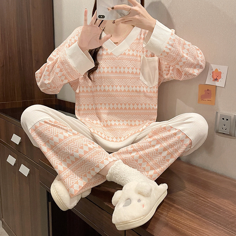 Long sleeve large yard pajamas for women