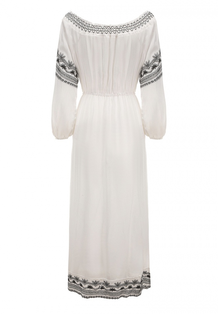 Long sleeve embroidery national style dress