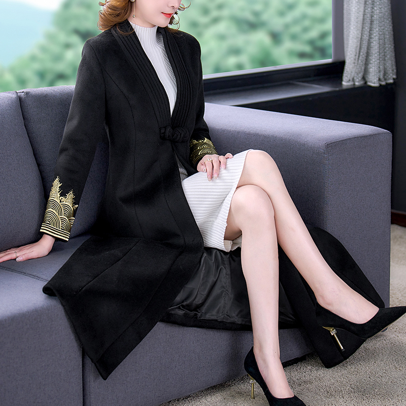 National style temperament overcoat embroidery coat