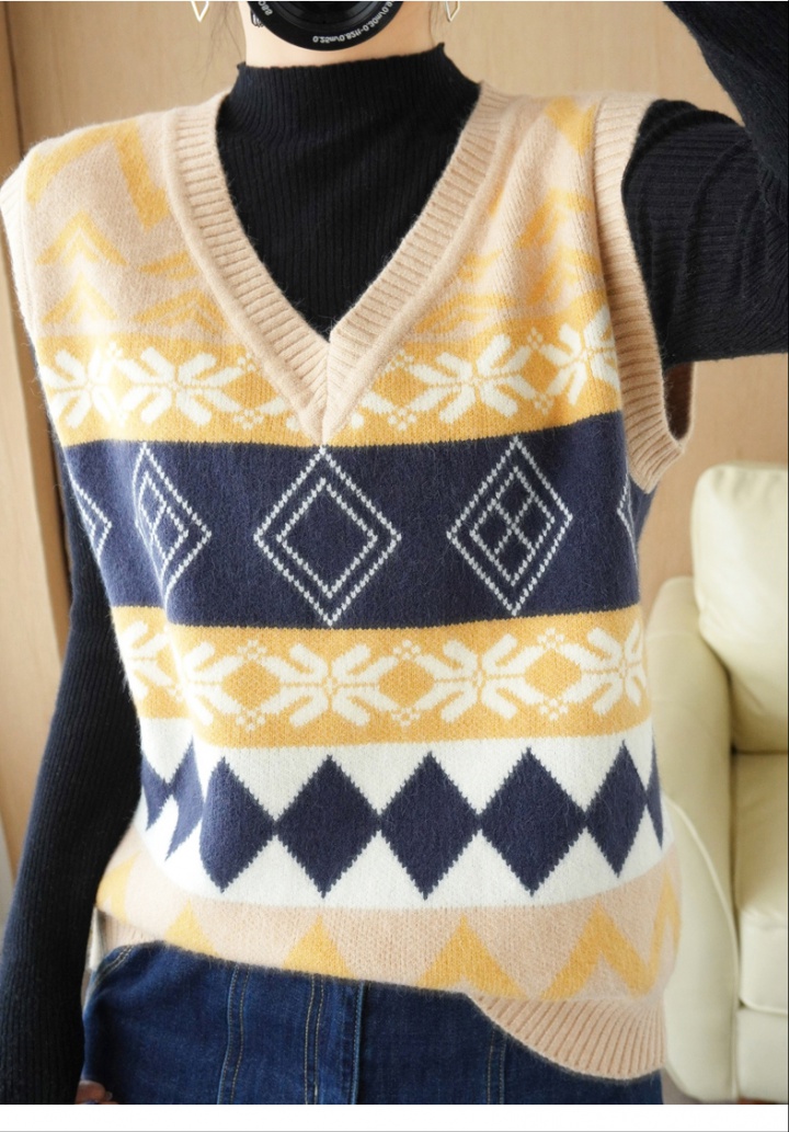 Retro knitted not cashmere coat plaid V-neck vest