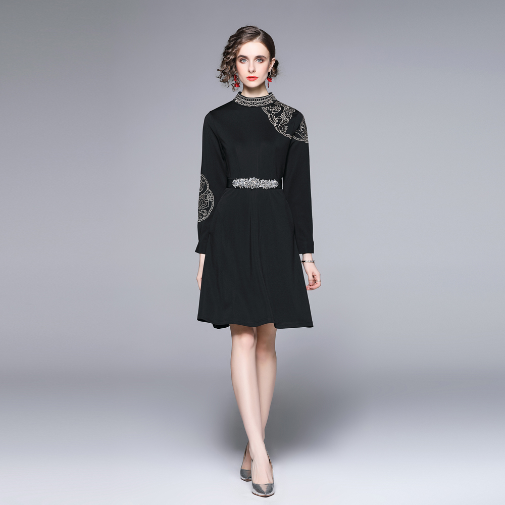 Big skirt embroidery belt European style temperament dress