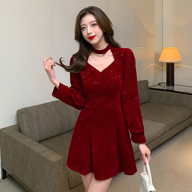 V-neck red pinched waist annual meeting dress for women