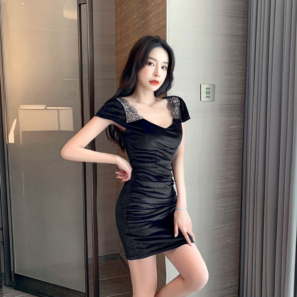 Sexy package hip golden velvet tight lace bottoming dress