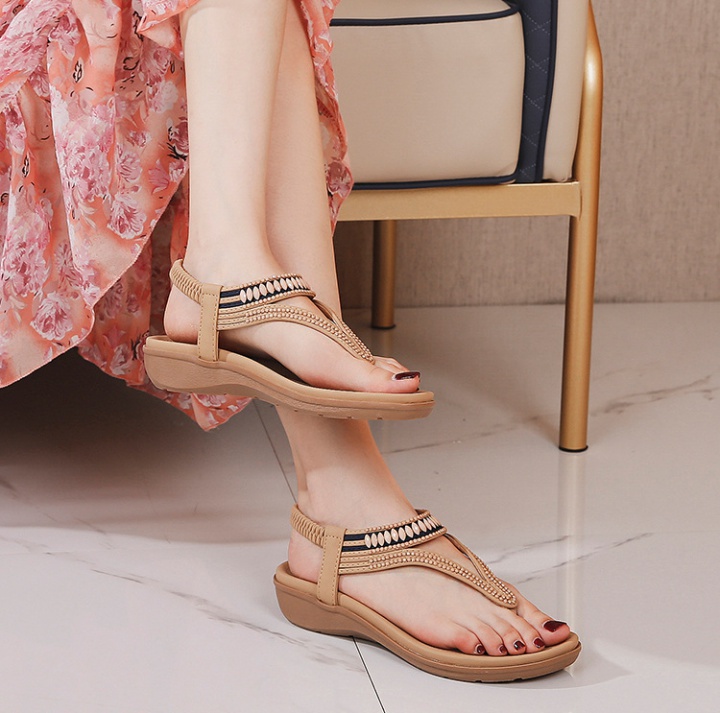 Large yard cozy beads soft sandals for women