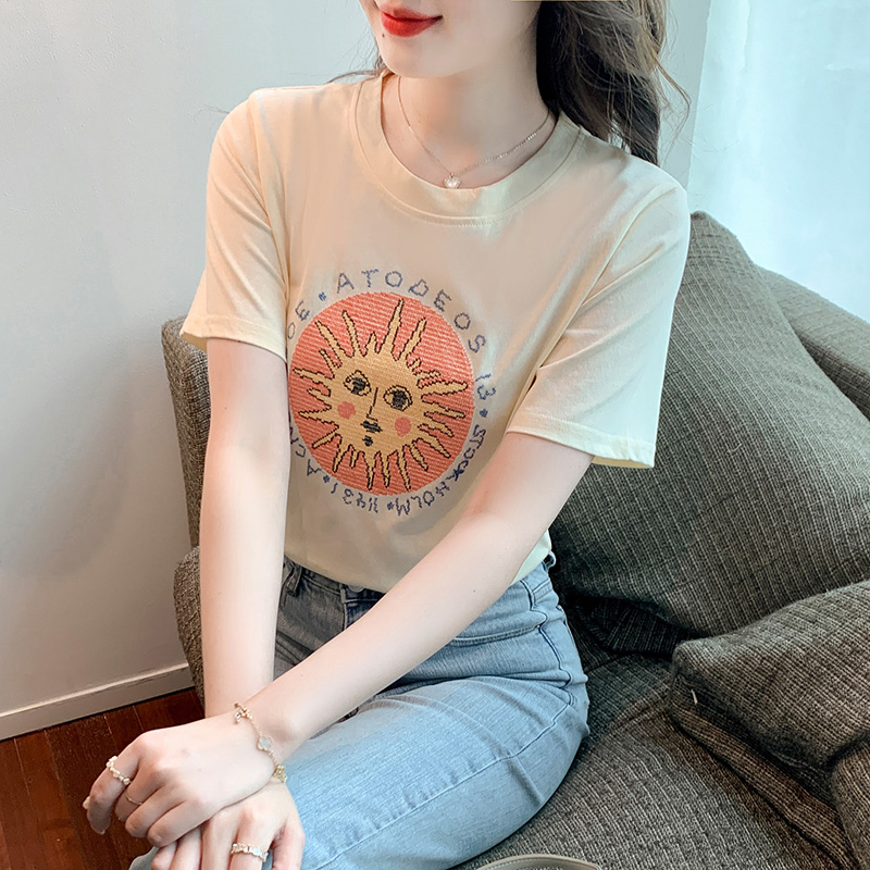 Slim letters short sleeve sun flower T-shirt for women