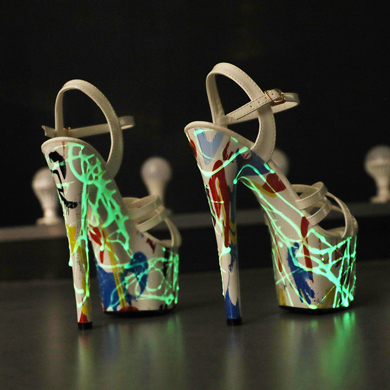 Patent leather fluorescent European style noctilucent sandals