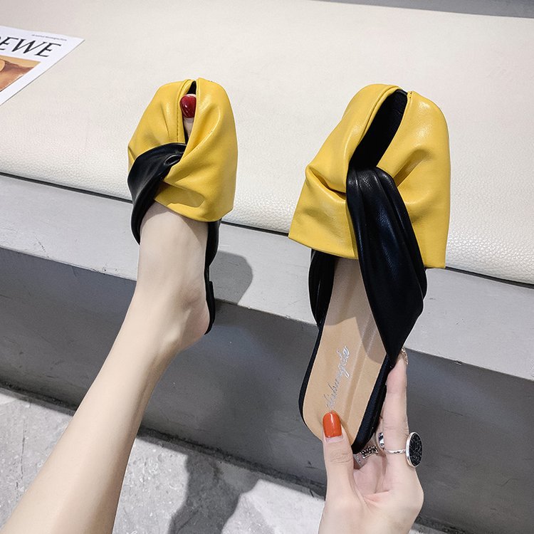 Summer flat Korean style slippers for women