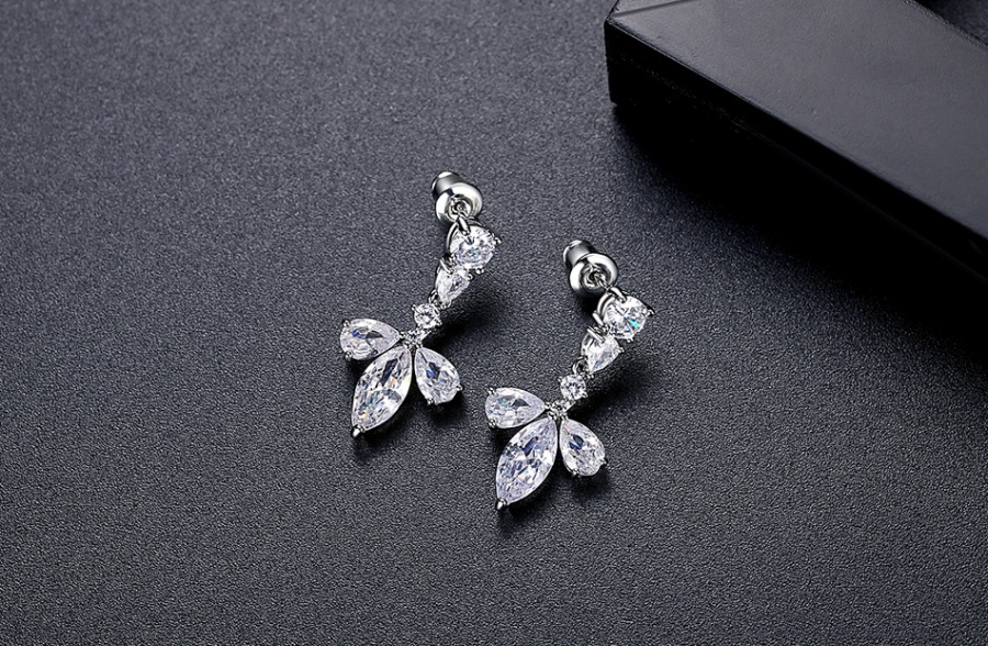 Fashion long stud earrings Korean style earrings for women