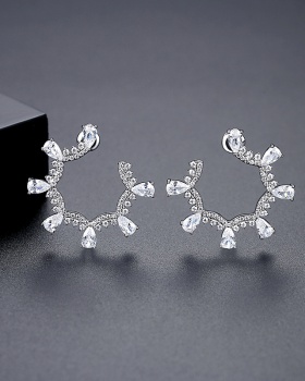 Fashion temperament accessories wedding stud earrings for women
