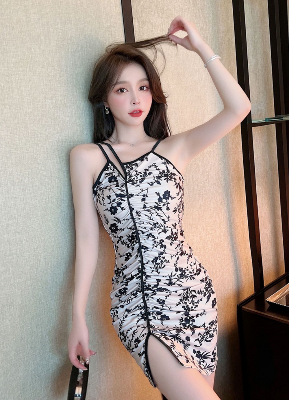 Summer sleeveless sexy slim sling fold dress for women