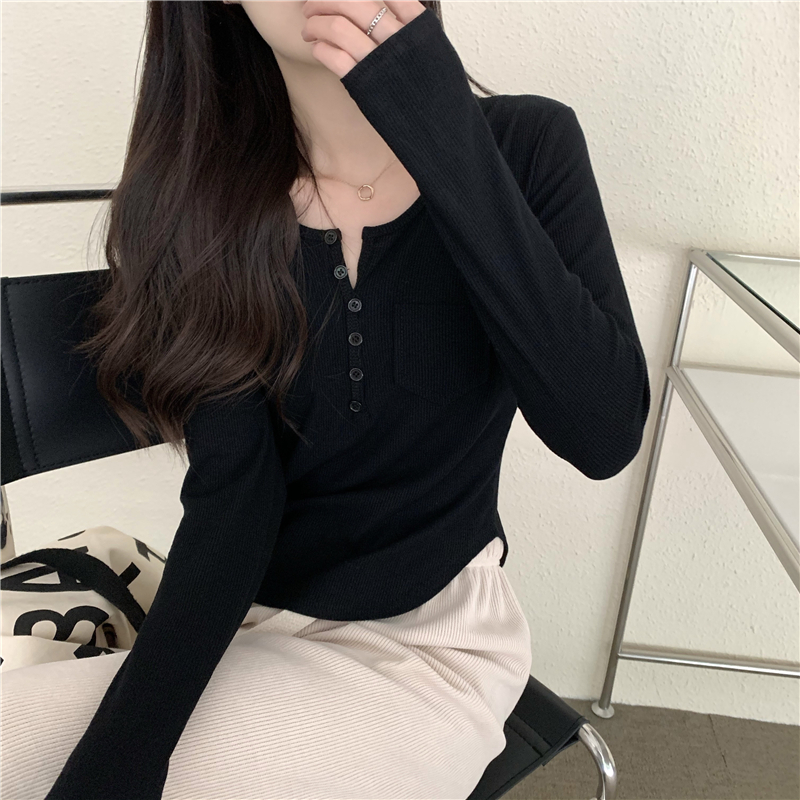 Long sleeve short tops V-neck bottoming shirt