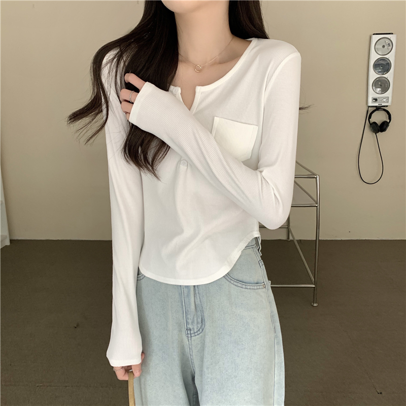 Long sleeve short tops V-neck bottoming shirt