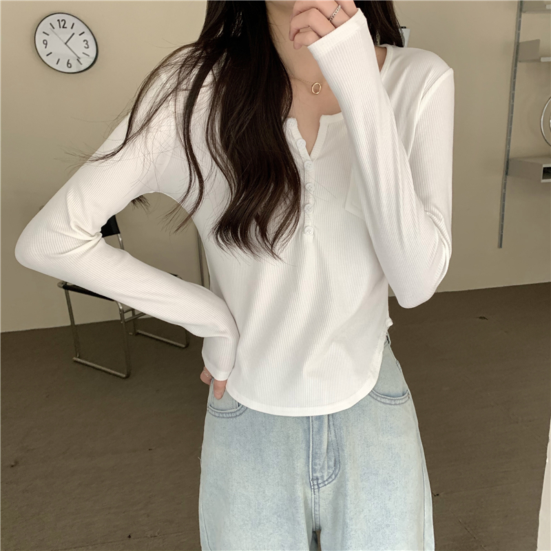 Long sleeve short tops V-neck bottoming shirt