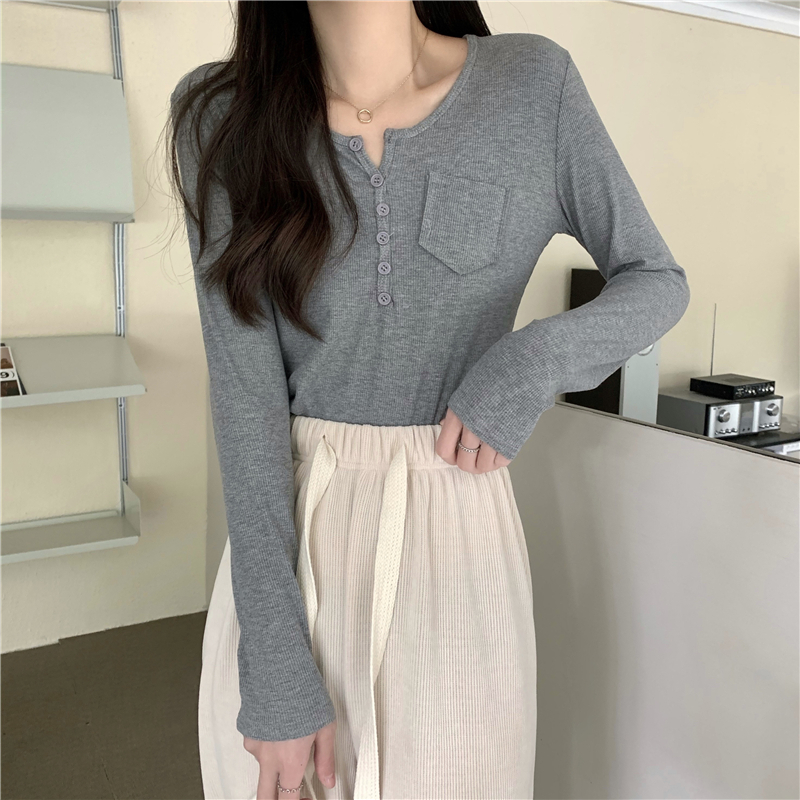 Long sleeve short tops V-neck bottoming shirt