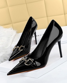 Fashion fine-root low slim pointed high-heeled shoes