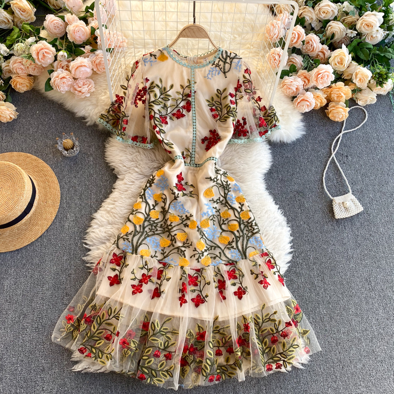 Court style slim light embroidered France style dress