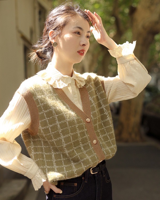 Spring sweater plaid pattern vest for women