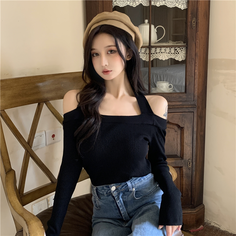 Horizontal collar strapless halter bottoming shirt