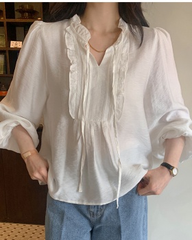 Long sleeve ghost Korean style maiden frenum shirt