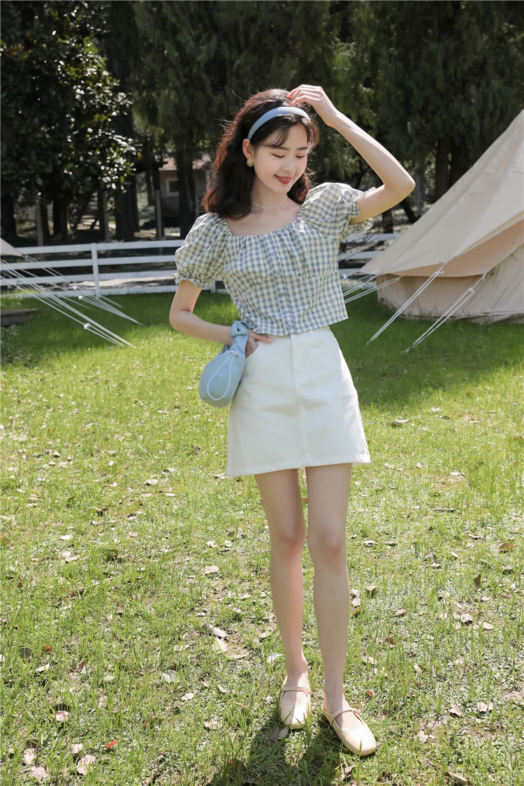 Spring and summer lantern short sleeve plaid shirt for women