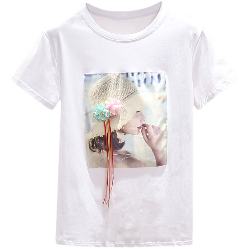 Short sleeve white T-shirt inside the ride tops for women