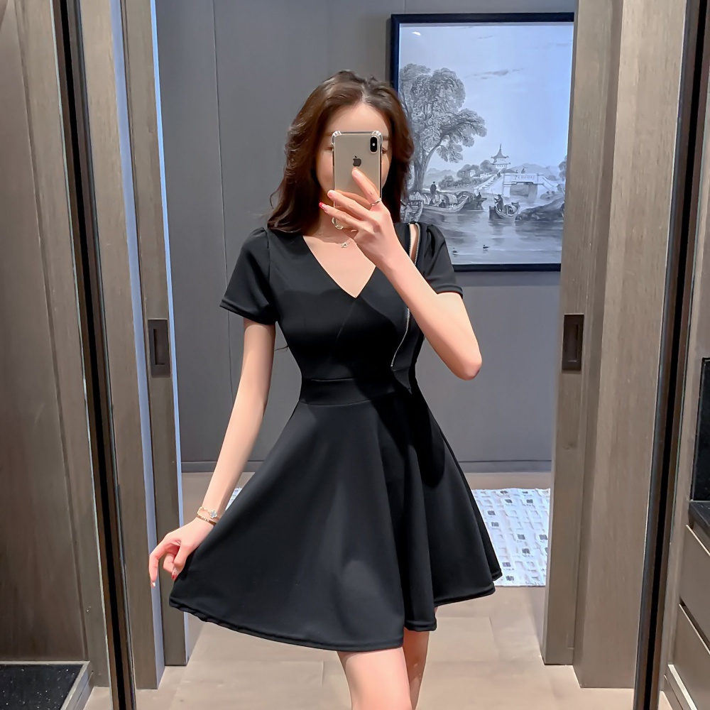 V-neck beautiful fashionable pinched waist dress