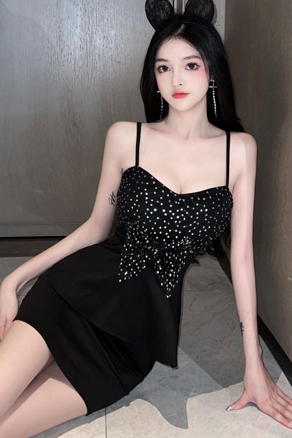 Bow sexy sling low-cut package hip slim fashion dress